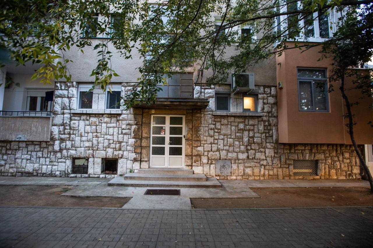 Big Tree Apartment & The Nest Apartment - Free Parking Мостар Экстерьер фото